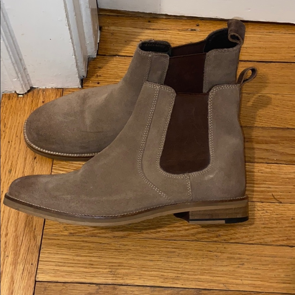 Men’s sz 8 Chelsea boots